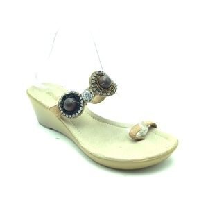Skemo Beaded Sandals Size: 9